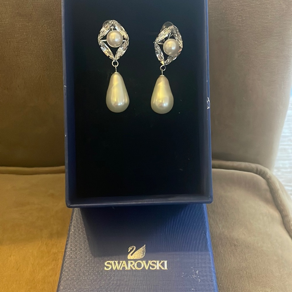 Swarovski Clip on Pearl and Crystal drop earrings
